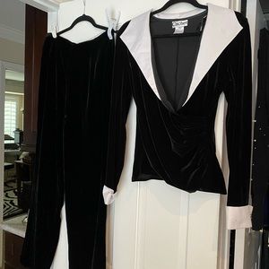 Beautiful black velvet 2 piece pant suit